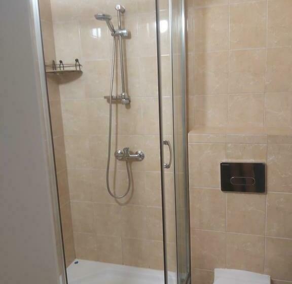 スタンダードトリプルルーム, U Podnóża Kotarza