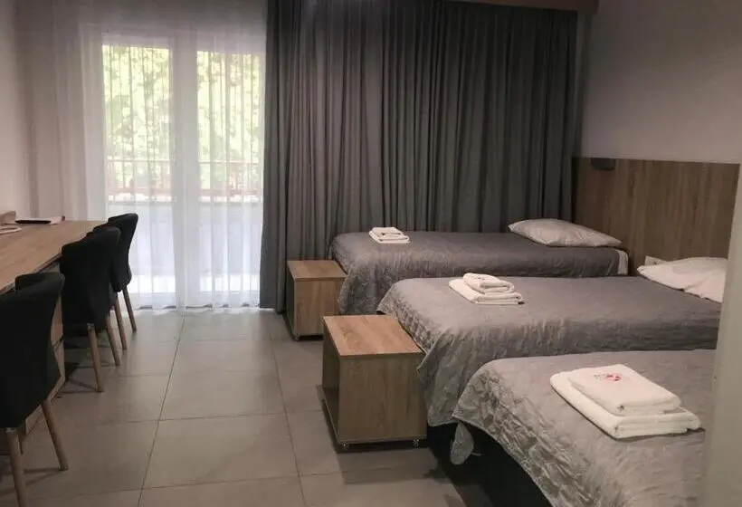 Deluxe Kolmen Hengen Huone, Centralny Ośrodek Sportu   Wałcz