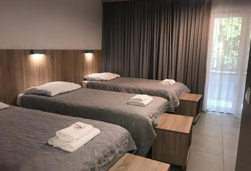 Deluxe Kolmen Hengen Huone, Centralny Ośrodek Sportu   Wałcz