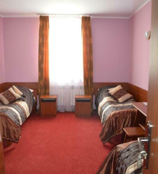 Номер Стандарт Трехместный, Sala Bankietowa I Pokoje Gościnne