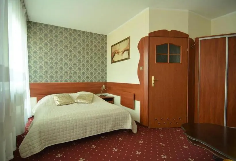 スーペリアールーム, Sala Bankietowa I Pokoje Gościnne