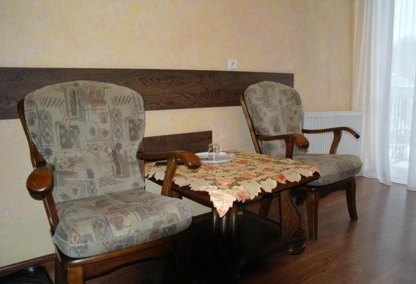 Номер Стандарт, Zajazd Pod Jarem