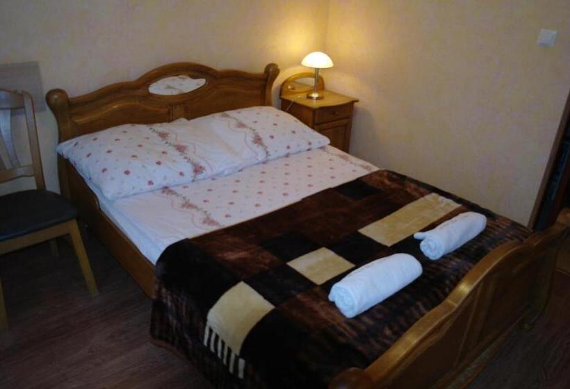 Номер Стандарт, Zajazd Pod Jarem