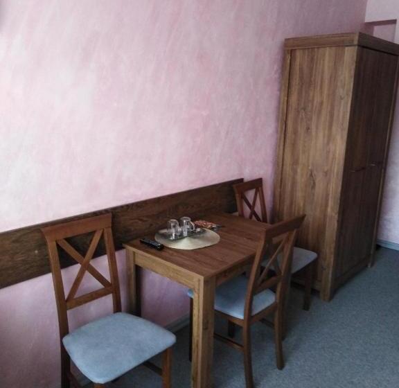 Номер Стандарт, Zajazd Pod Jarem