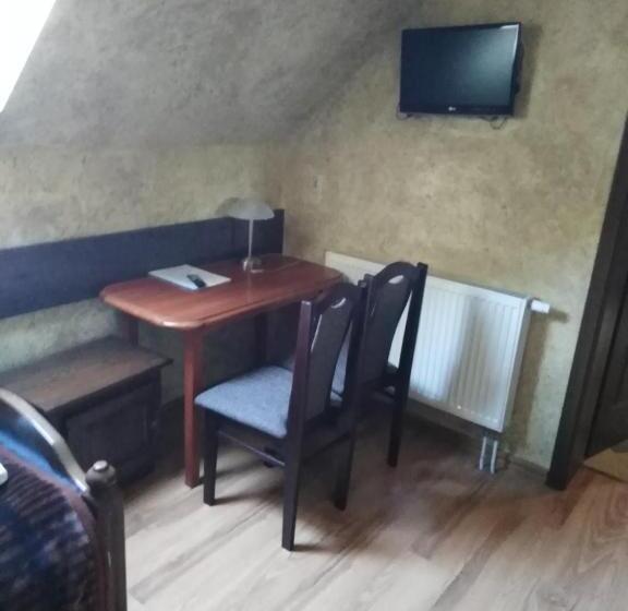 Студия Стандарт, Zajazd Pod Jarem