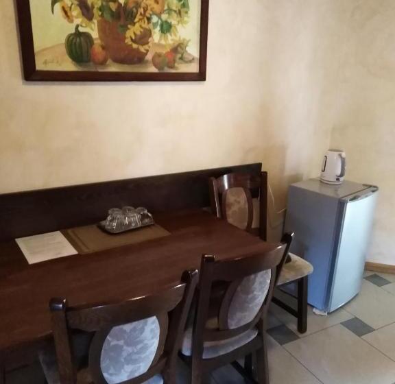 Студия Стандарт, Zajazd Pod Jarem