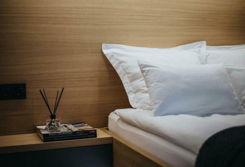 1 Bedroom Penthouse Apartment, Apartamenty Heyer