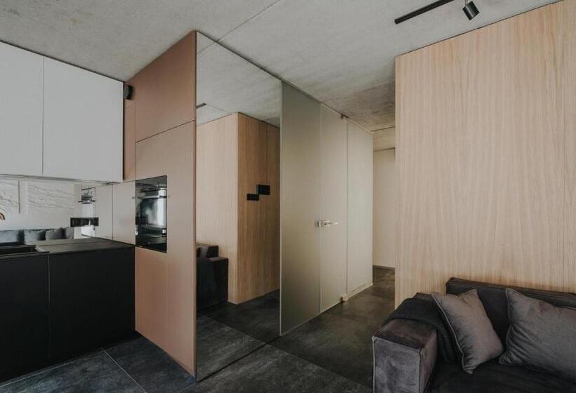 1 Bedroom Penthouse Apartment, Apartamenty Heyer