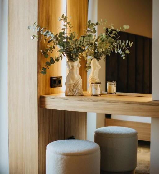 1 Bedroom Penthouse Apartment, Apartamenty Heyer