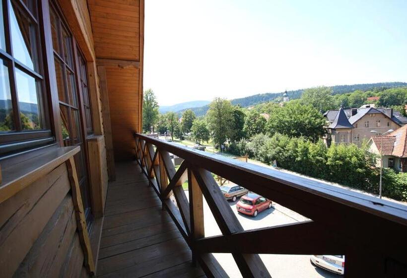 Standard Quadruple Room with Balcony, Pokoje I Domki Na Szlaku