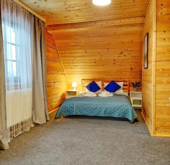 Standard Quadruple Room with Balcony, Pokoje I Domki Na Szlaku