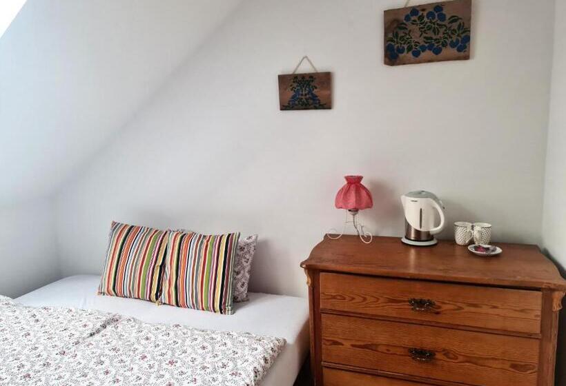 基本间, Swojski Gościniec