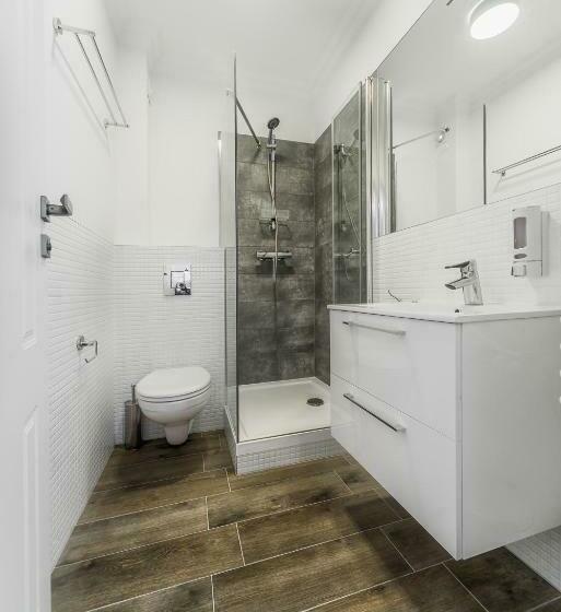 スタンダードルーム, Willa Feria