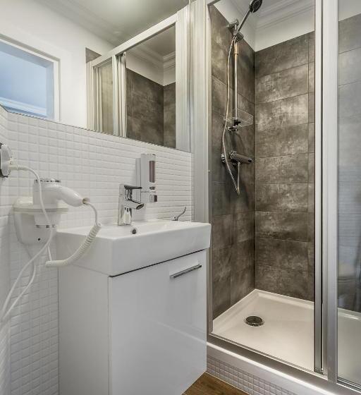 バルコニー付きスタンダードトリプルルーム, Willa Feria