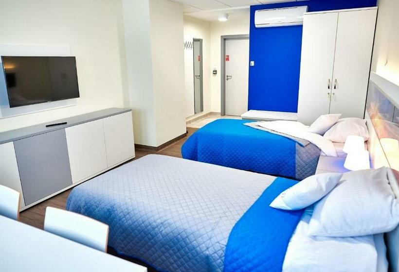 اتاق استاندارد, Hostel Umed