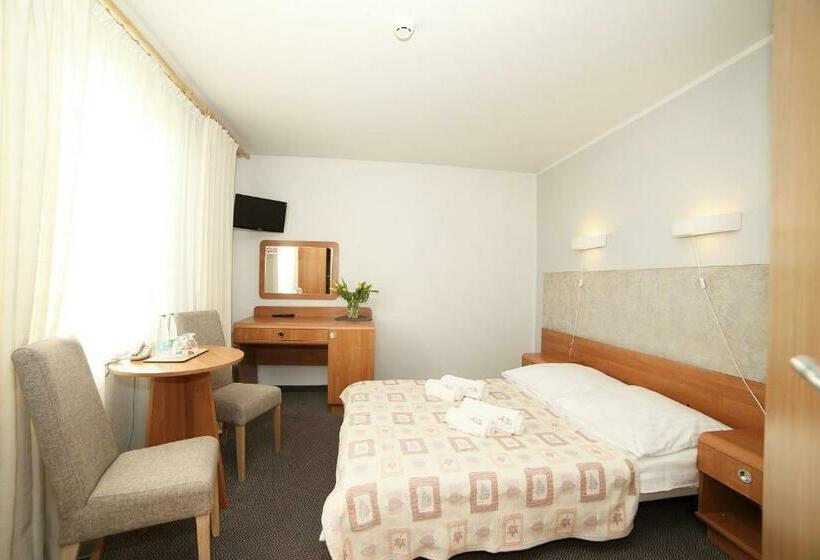 غرفة قياسية, I Restauracja Abis