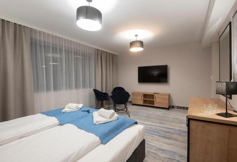 اتاق سوپریور, Jarzębata