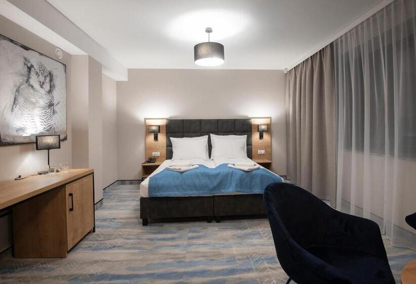 اتاق سوپریور, Jarzębata