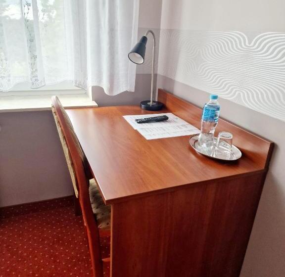 חדר סטנדרט יחיד, Podróżnik