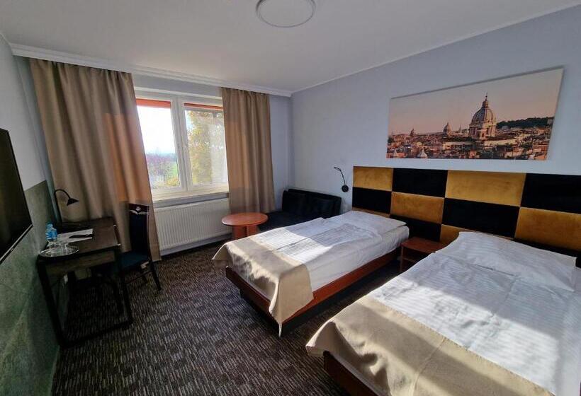 חדר סופריור, Podróżnik