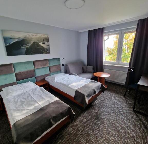 חדר סופריור, Podróżnik