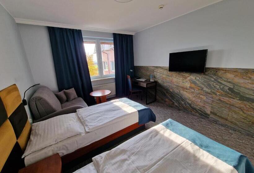 חדר סופריור, Podróżnik