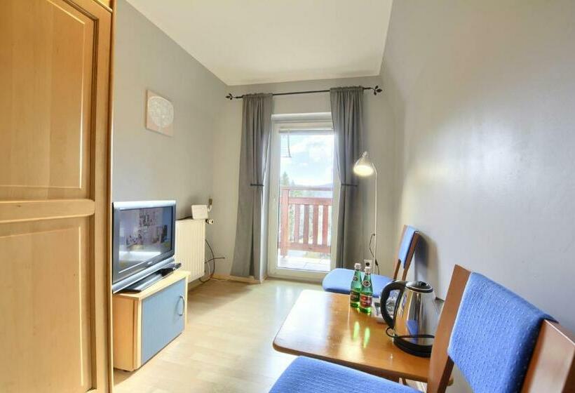 Полулюкс Вид на Горы, Rezydencja Karnat I I Ii