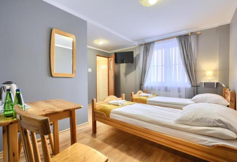 Номер Стандарт, Rezydencja Karnat I I Ii