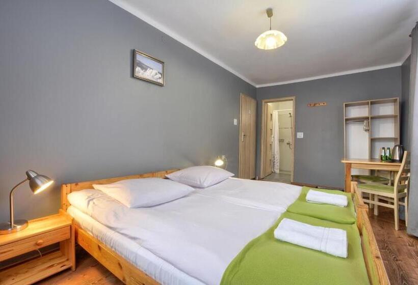 Номер Стандарт, Rezydencja Karnat I I Ii