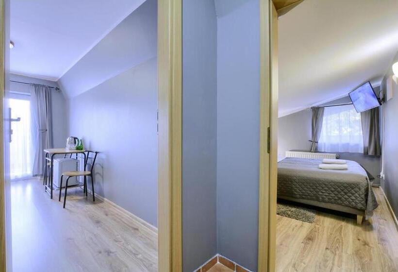 Полулюкс Вид на Горы, Rezydencja Karnat I I Ii