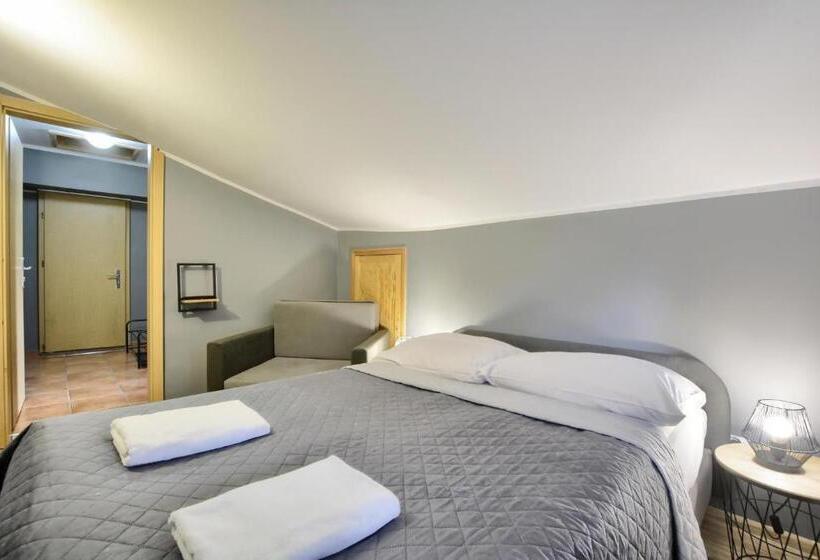 Полулюкс Вид на Горы, Rezydencja Karnat I I Ii