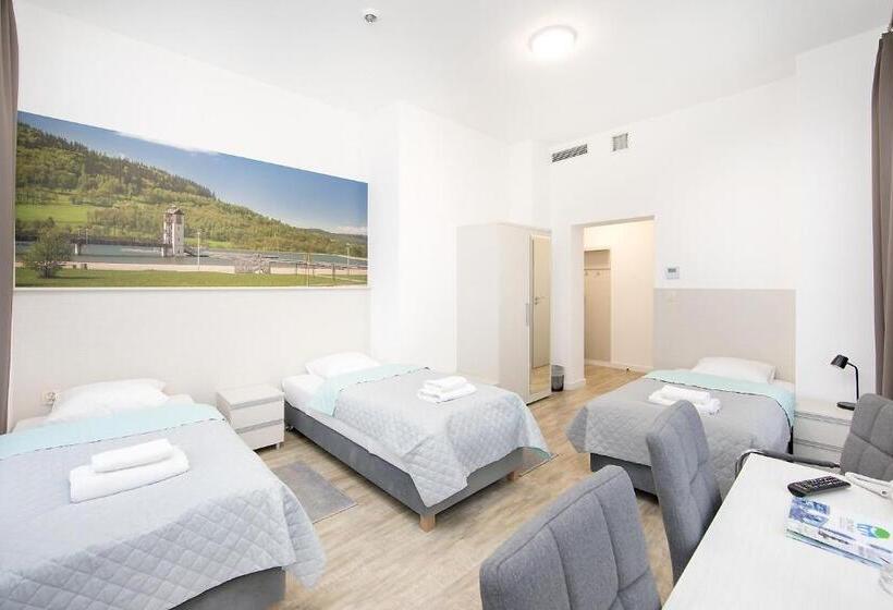 Номер Стандарт Трехместный, Stronie