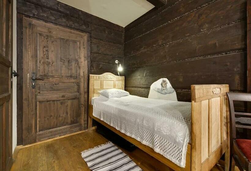 غرفة قياسية ثلاثية مزودة بتراس, U Lawendowej Wiedźmy