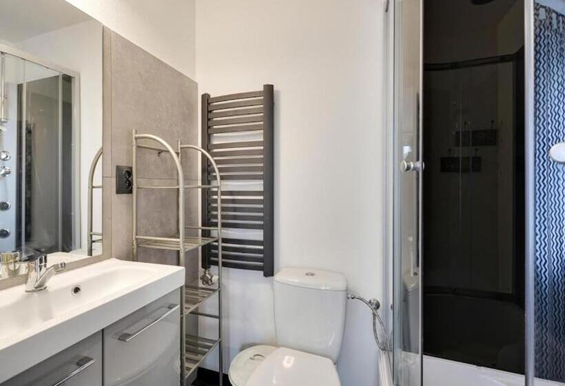 Четырехместный Номер Стандарт с Балконом, U Lawendowej Wiedźmy