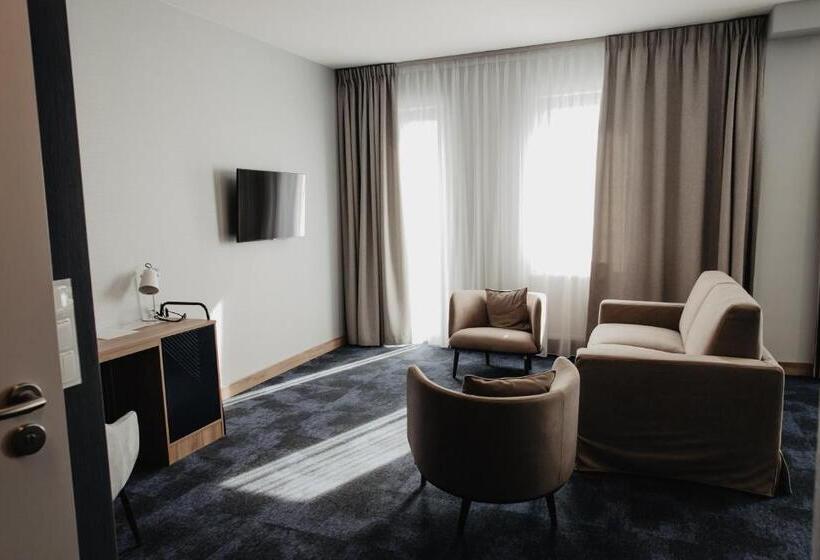 Студия Стандарт, Molto Bene Hotel & Restaurant