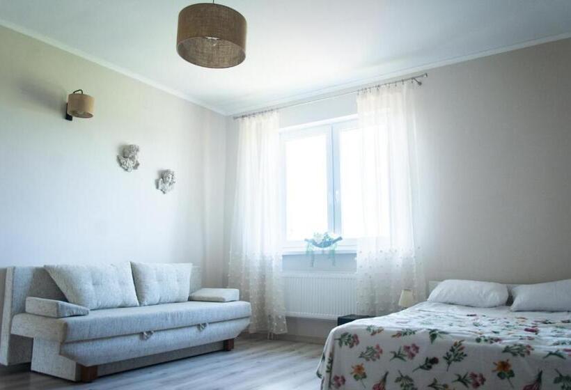 سوییت خانوادگی, Babie Lato