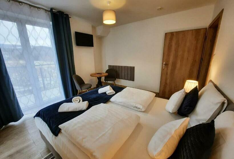 اتاق استاندارد با چشم‌انداز کوهستان, Karkonoskie Widoki