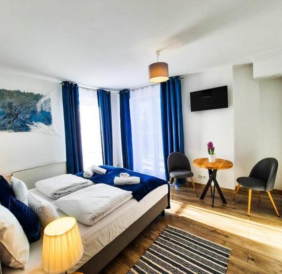 اتاق استاندارد با چشم‌انداز کوهستان, Karkonoskie Widoki