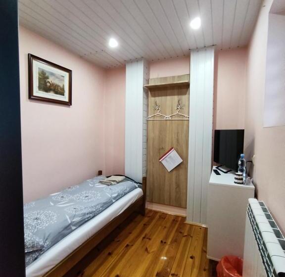 单人基本间, Willa Jutrzenka