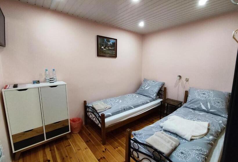 基本间, Willa Jutrzenka