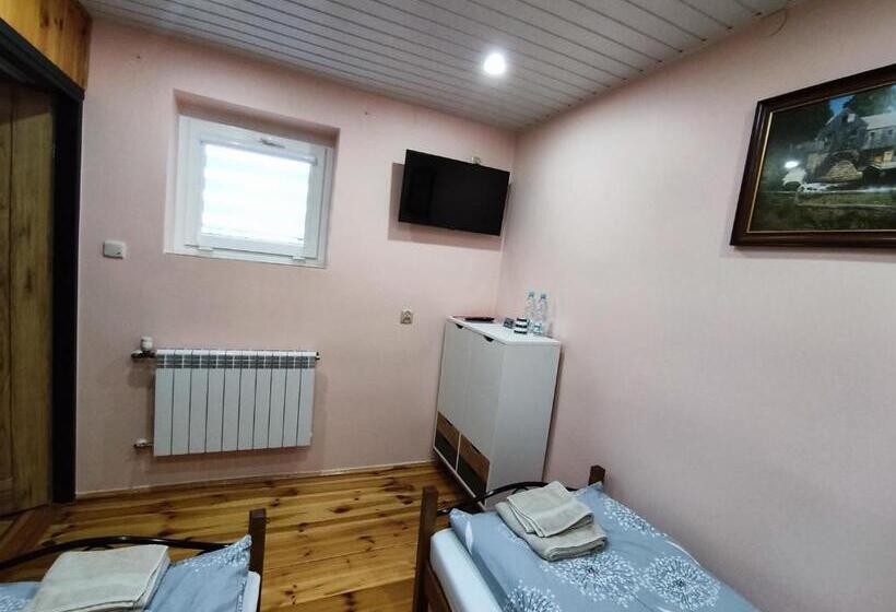 基本间, Willa Jutrzenka