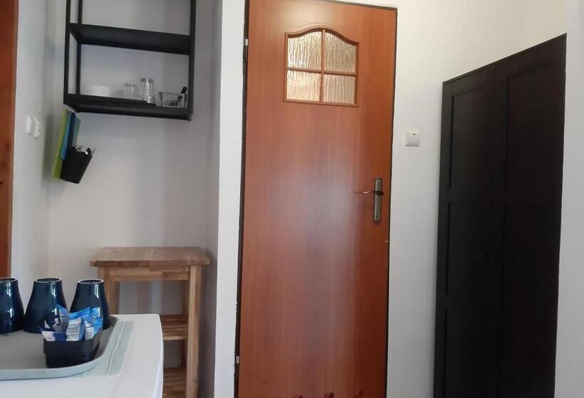 패밀리 룸, Owr Przystań