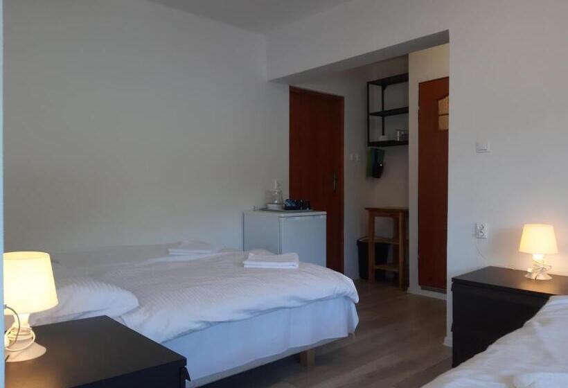 패밀리 룸, Owr Przystań