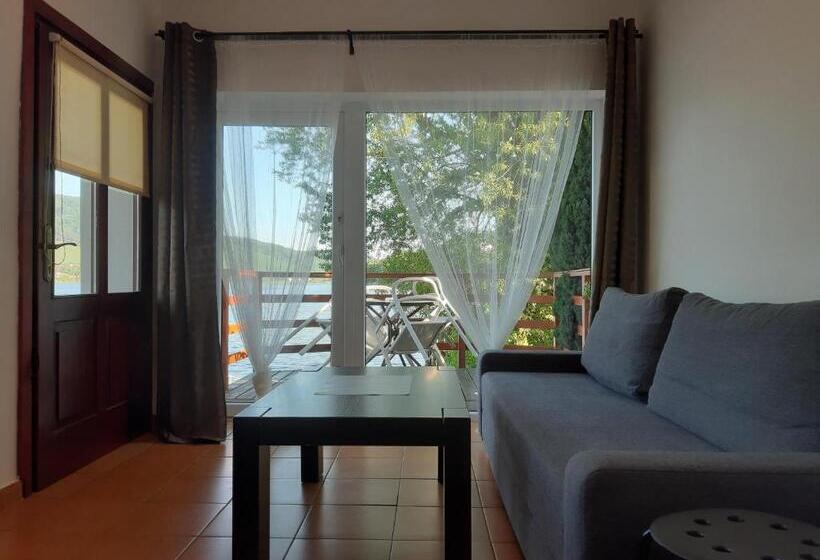 패밀리 룸, Owr Przystań