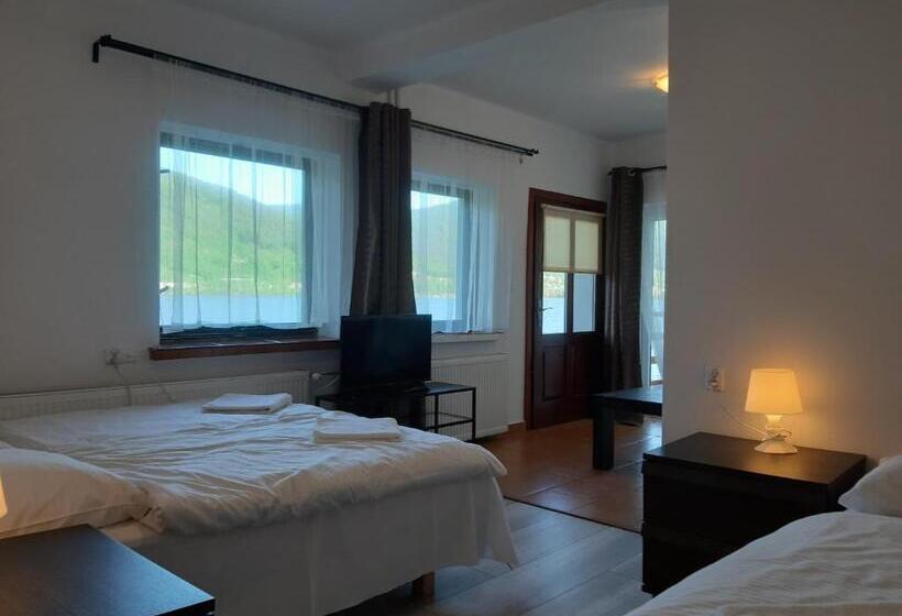 패밀리 룸, Owr Przystań