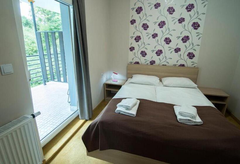 سوئیت جونیور خانوادگی, 4family Resortspa