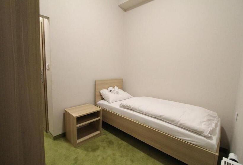 اتاق استاندارد یک نفره, 4family Resortspa