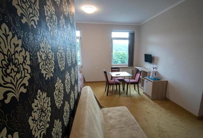 اتاق استاندارد سه نفره, 4family Resortspa