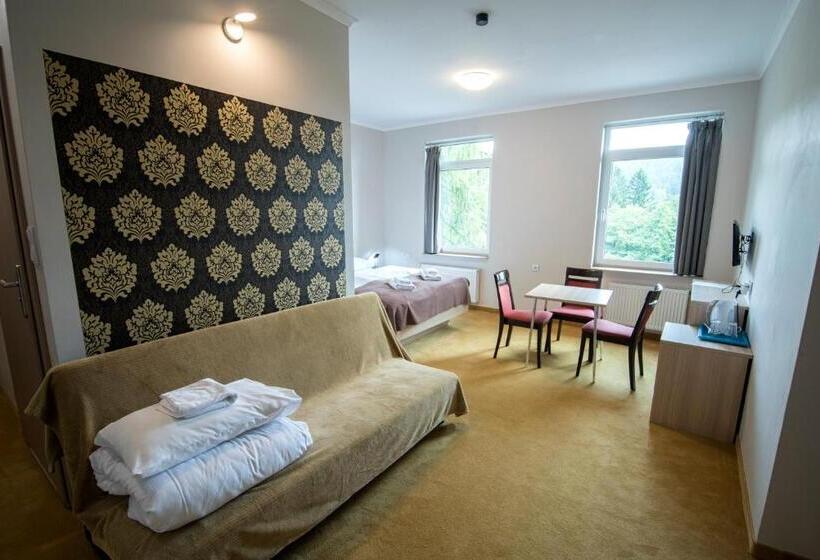 اتاق استاندارد سه نفره, 4family Resortspa