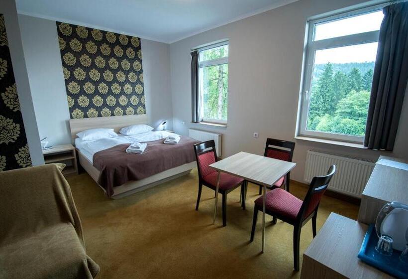 اتاق استاندارد سه نفره, 4family Resortspa